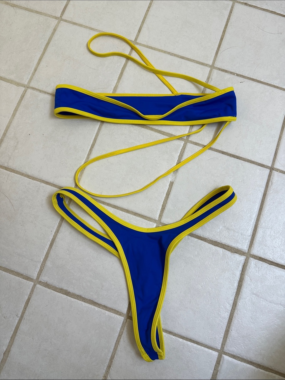 GOI Women’s Blue & Yellow Micro Bikini Set